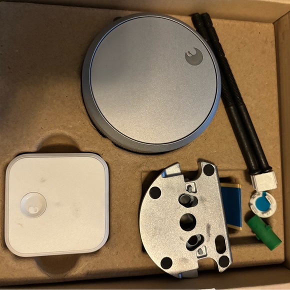 August Smart Lock Pro with Wi-Fi Bridge - Picture 4 of 4